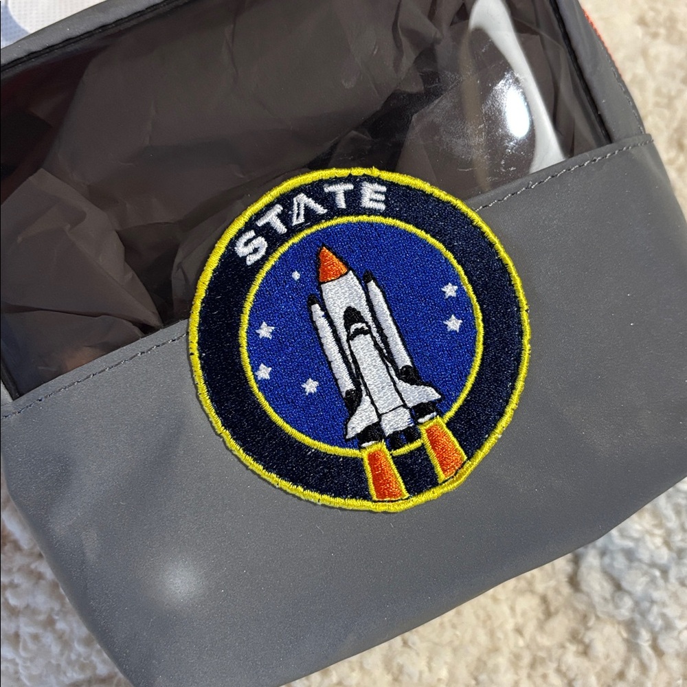 State Lorimer Kids Fanny Pack grey and orange NWTS ASTRONAUT SPACE ROCKET - Picture 2 of 5
